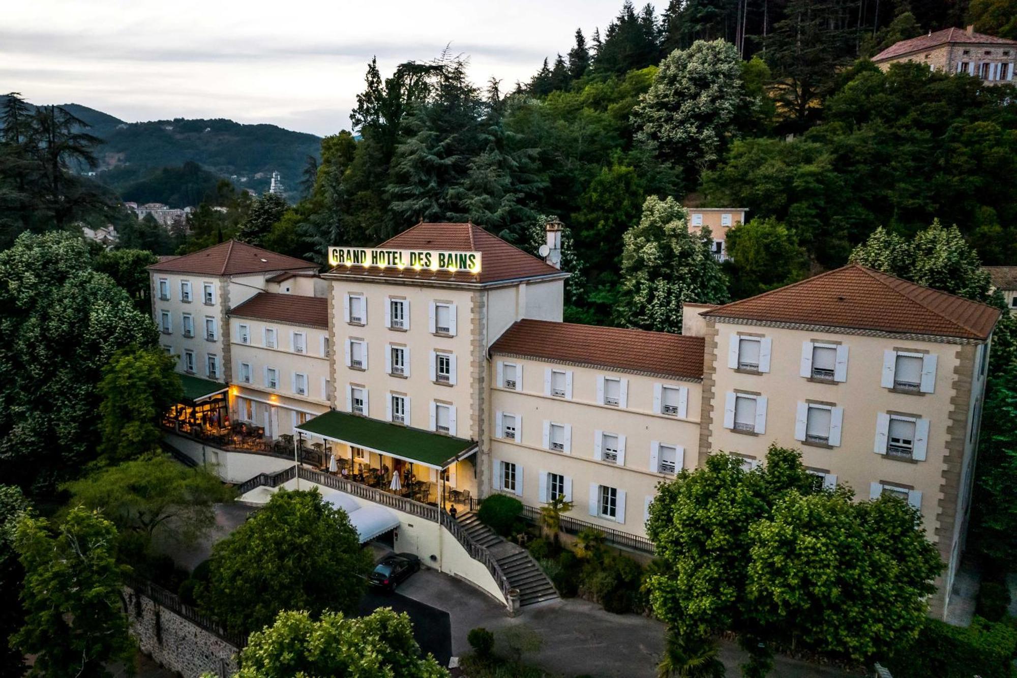 Grand Hotel Des Bains Vals-les-Bains Exterior foto