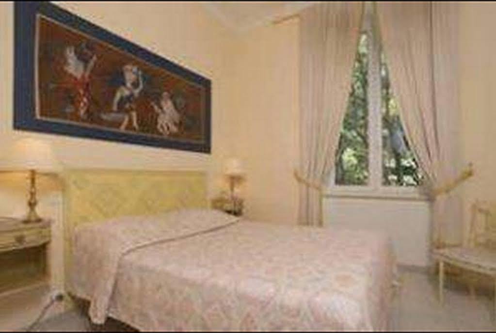 Grand Hotel Des Bains Vals-les-Bains Exterior foto