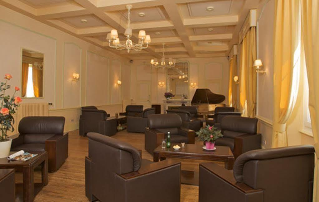 Grand Hotel Des Bains Vals-les-Bains Exterior foto